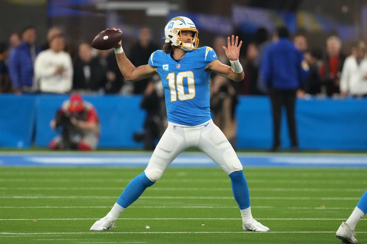 NFL チャージャーズ ジャスティン・ハーバート リミテッド